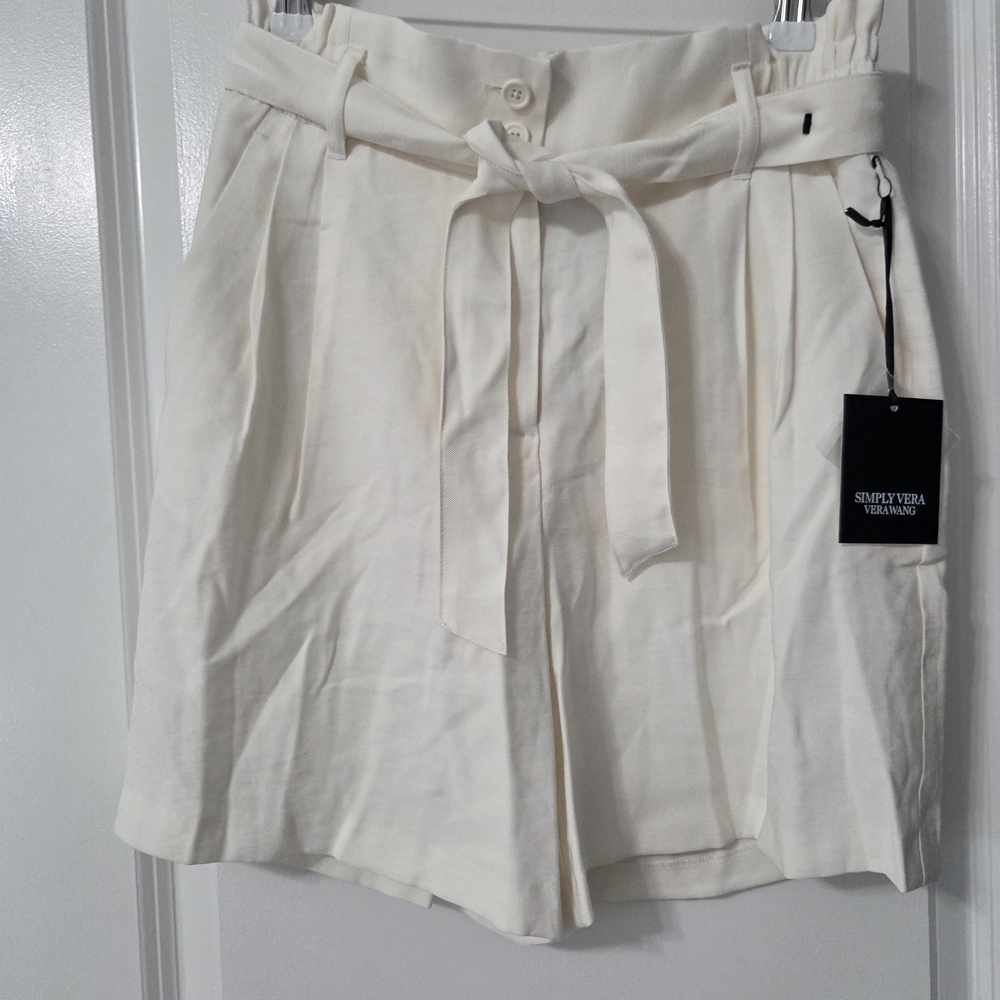 Simply Vera Vera Wang Women's High Waist Cream Shorts